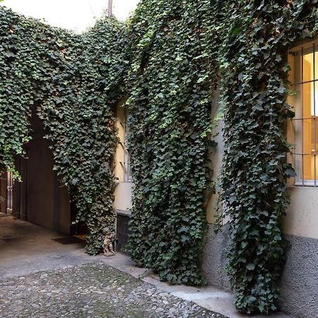 Palazzo Liberati Apartments Парма Екстер'єр фото