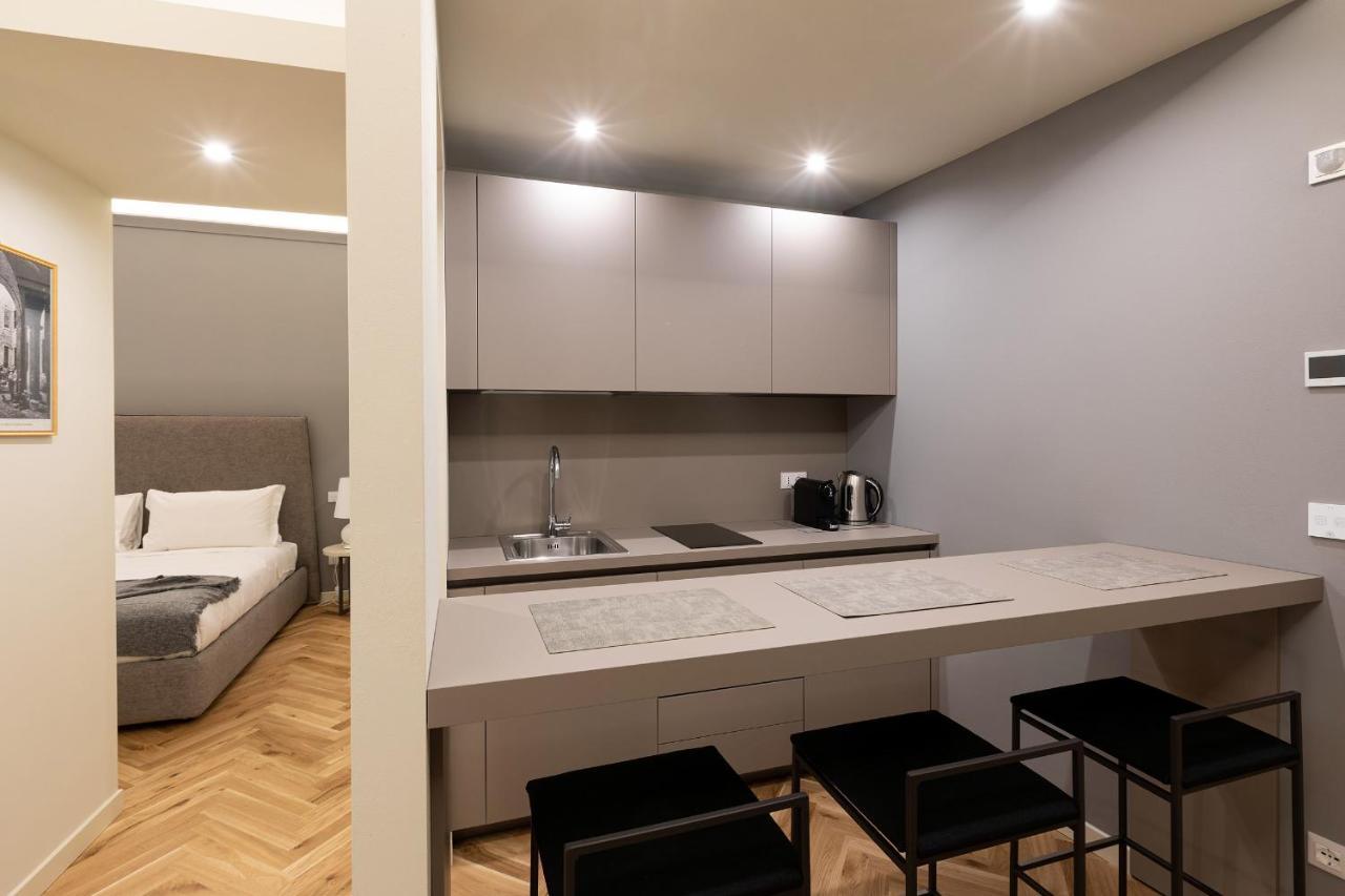 Palazzo Liberati Apartments Парма Екстер'єр фото