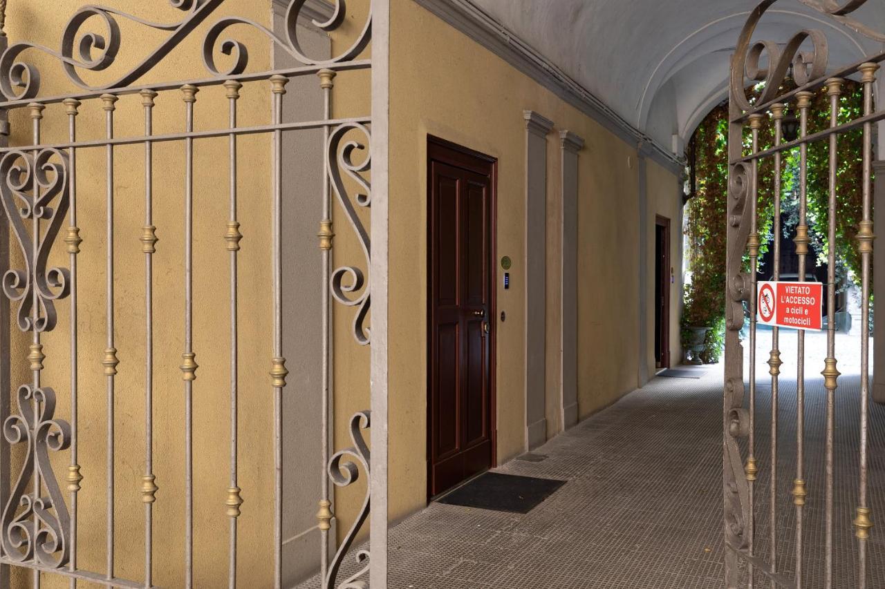 Palazzo Liberati Apartments Парма Екстер'єр фото