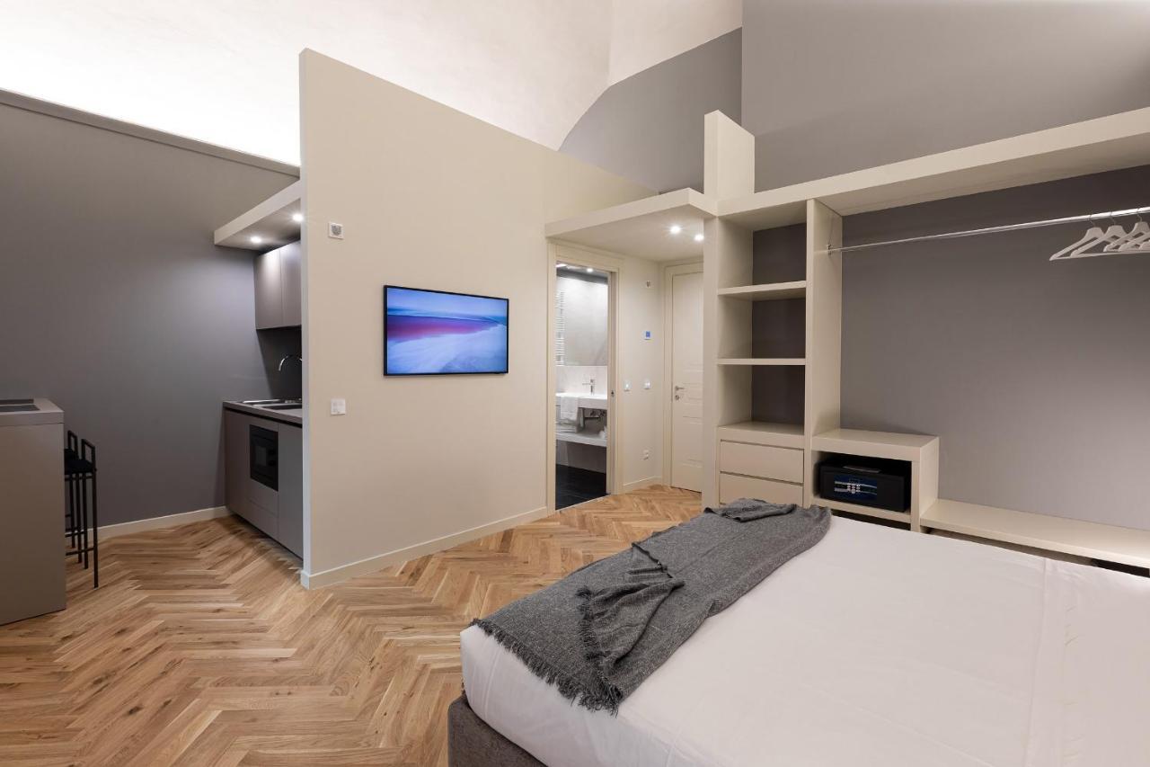 Palazzo Liberati Apartments Парма Екстер'єр фото