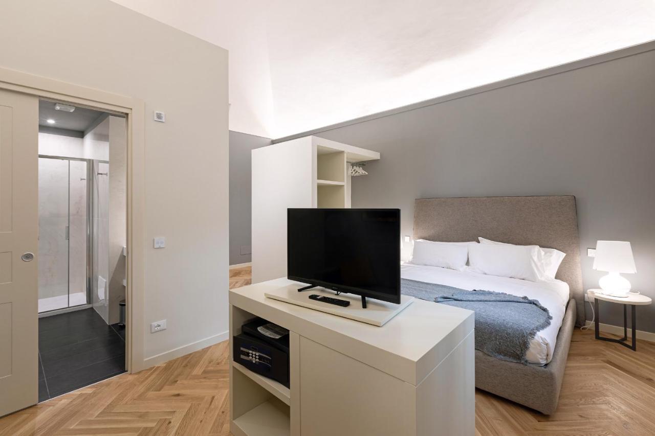 Palazzo Liberati Apartments Парма Екстер'єр фото